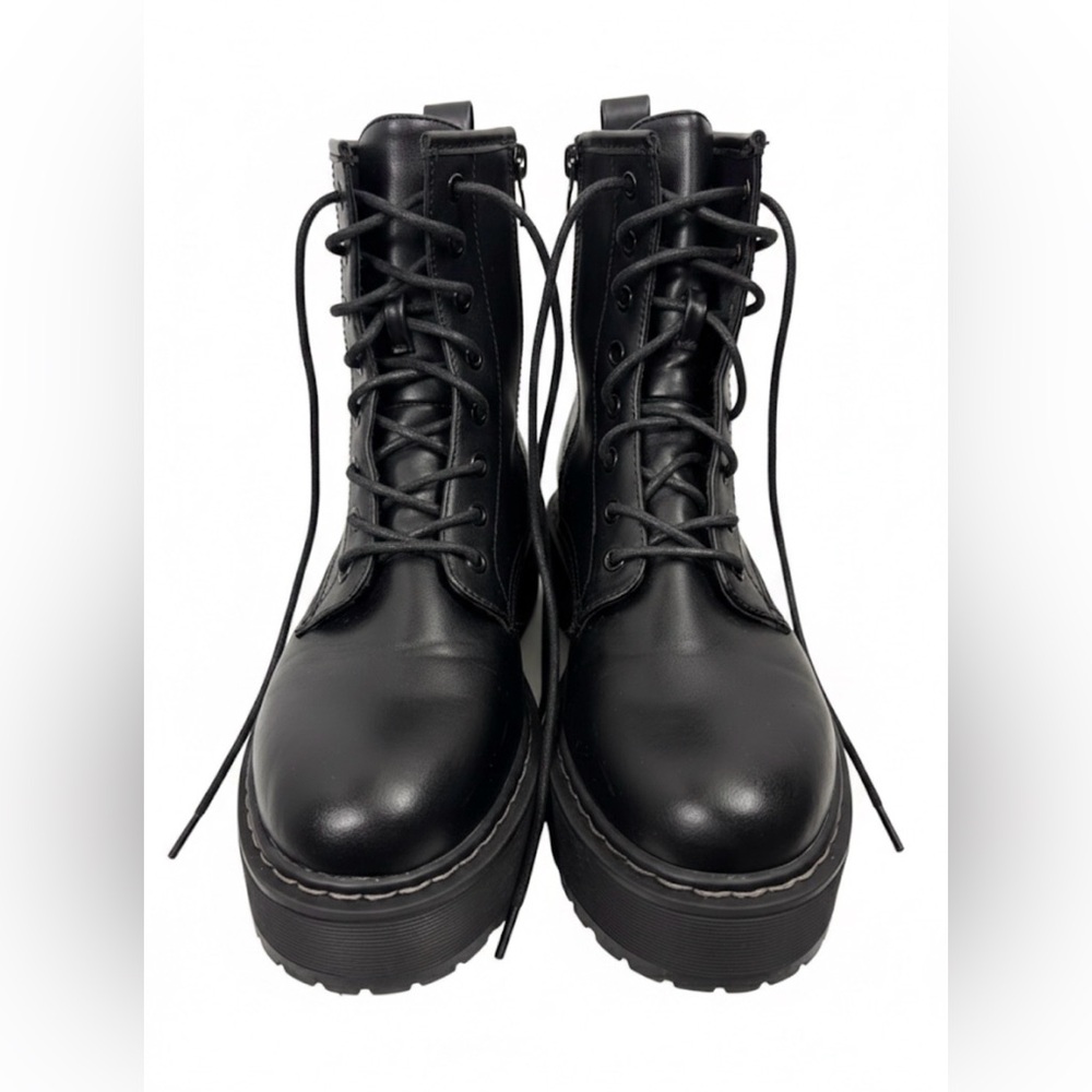 Steve Madden Bettyy Black Platform Combat Boots